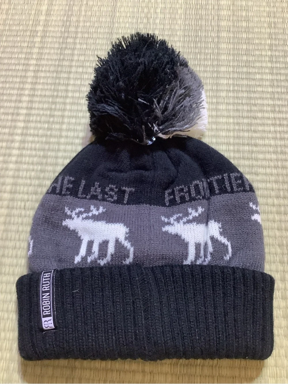 Robin Ruth Alaska Moose Hat Black Grey Pom Pom Beanie